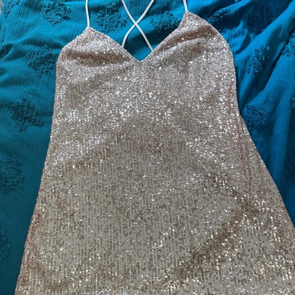 Pink Sequin lingerie - Picture 3 of 6